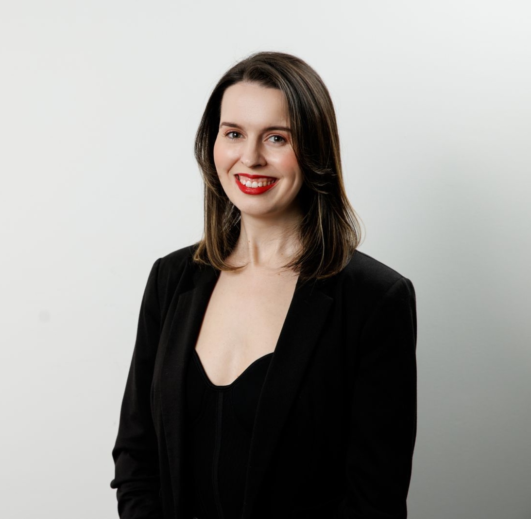 Rachel Lyndon-Jones — press portrait