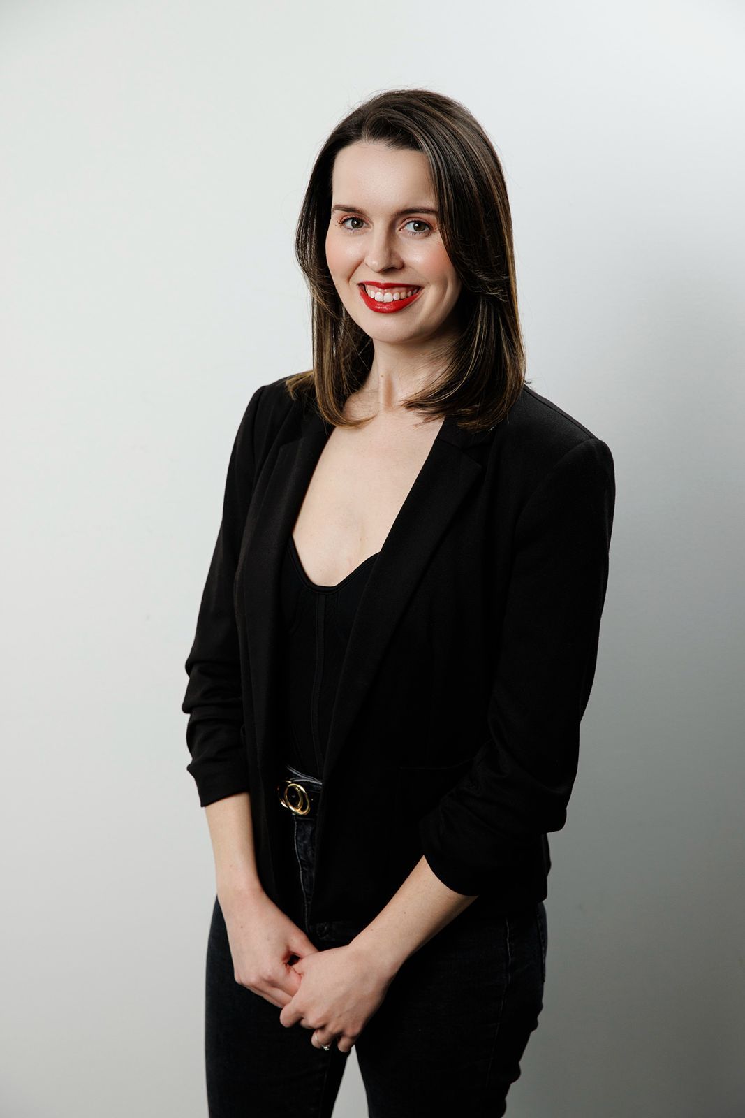 Rachel Lyndon-Jones press headshot — full length portrait